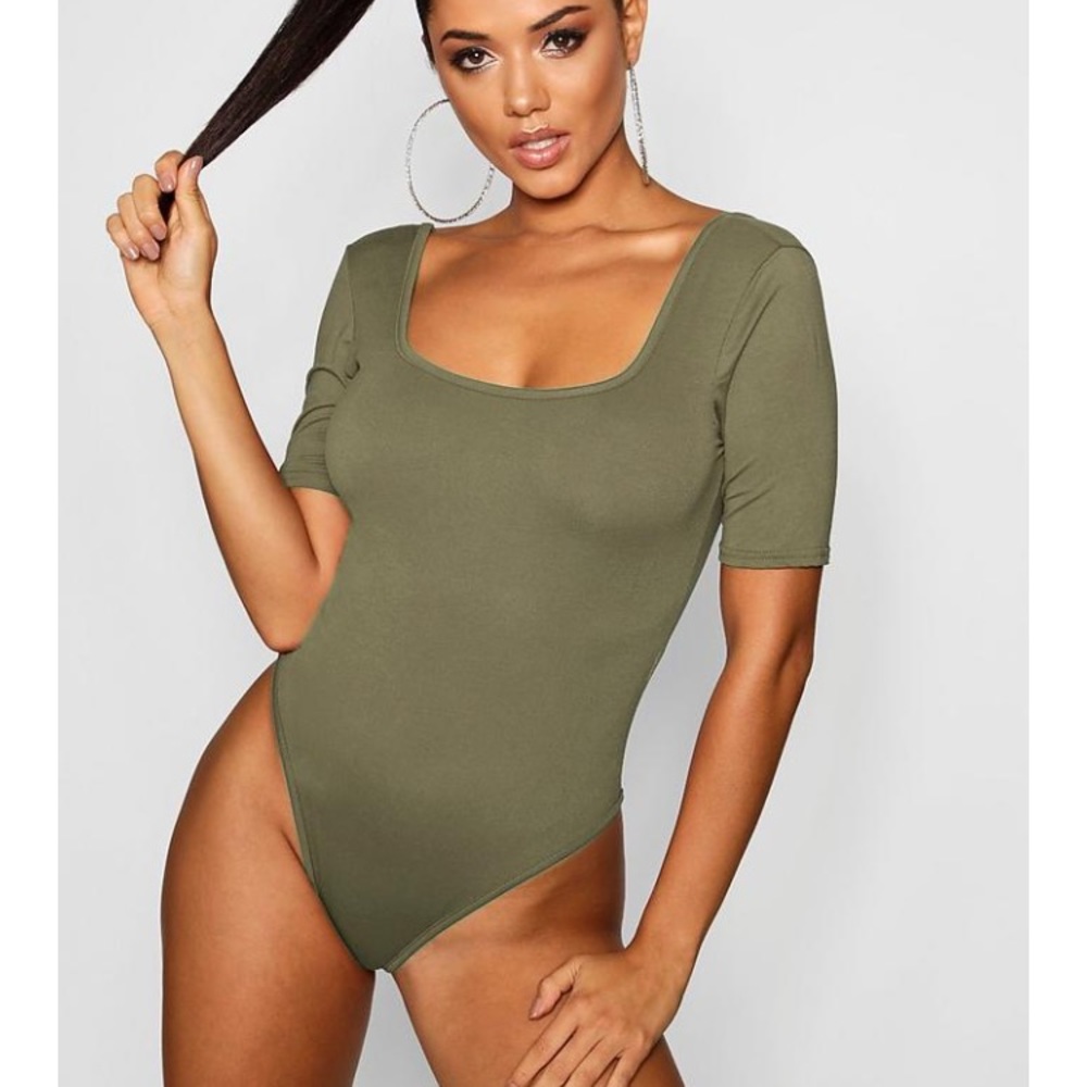 Square neck short sleeve bodysuit